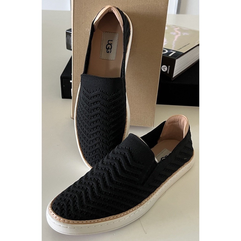 Brand New In Box Ugg Black Sammy Chevron Slip On Style #1102560